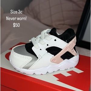Brand new Nike huarache